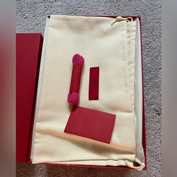 Valentino Pink/White Women’s Sneakers - Picture 4 of 16